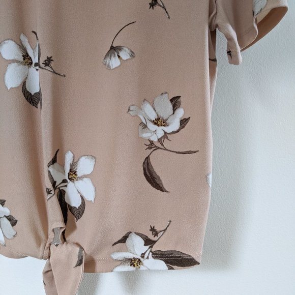 Dynamite Mock Neck Blouse - Picture 3 of 4